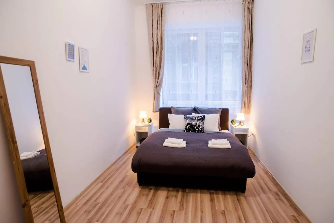 Cosy & Central A/C Apartment Budapest Ungern