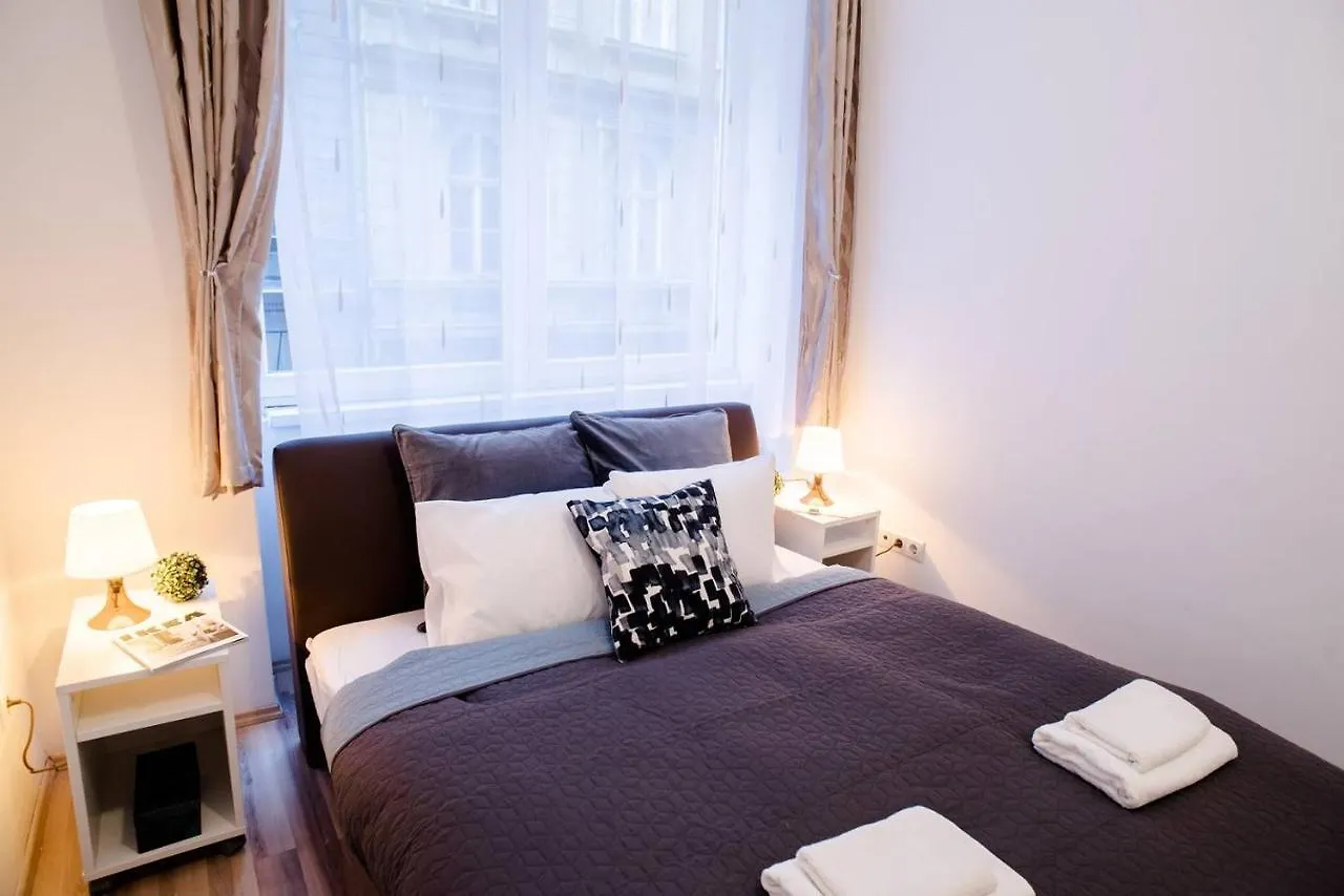 Cosy & Central A/C Apartment Budapest