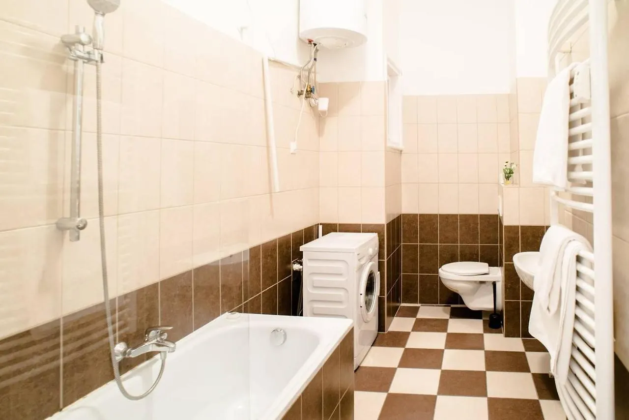 Cosy & Central A/C Apartment Budapest