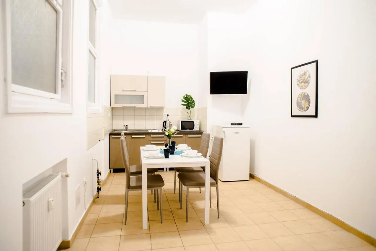 Cosy & Central A/C Apartment Budapest Ungern